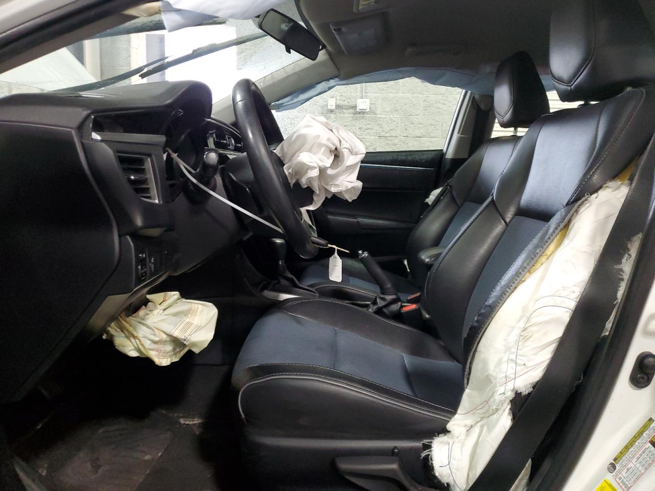 2015 Toyota Corolla L VIN: 2T1BURHE9FC405757 Lot: 48382665