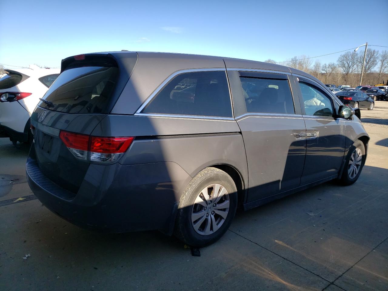 2015 Honda Odyssey - Image 3
