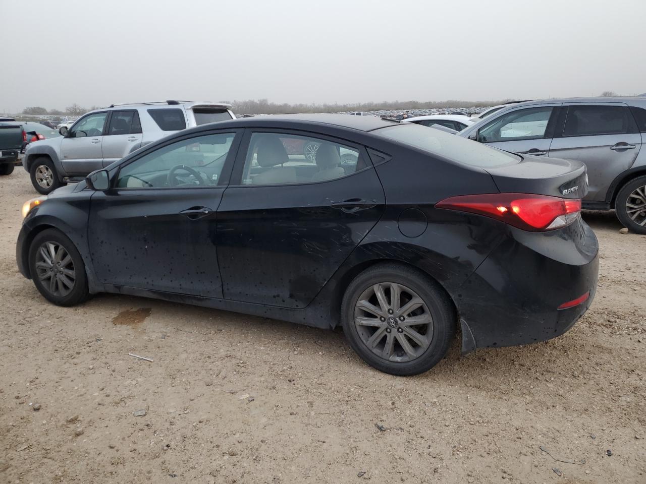 2016 Hyundai Elantra - Image 2