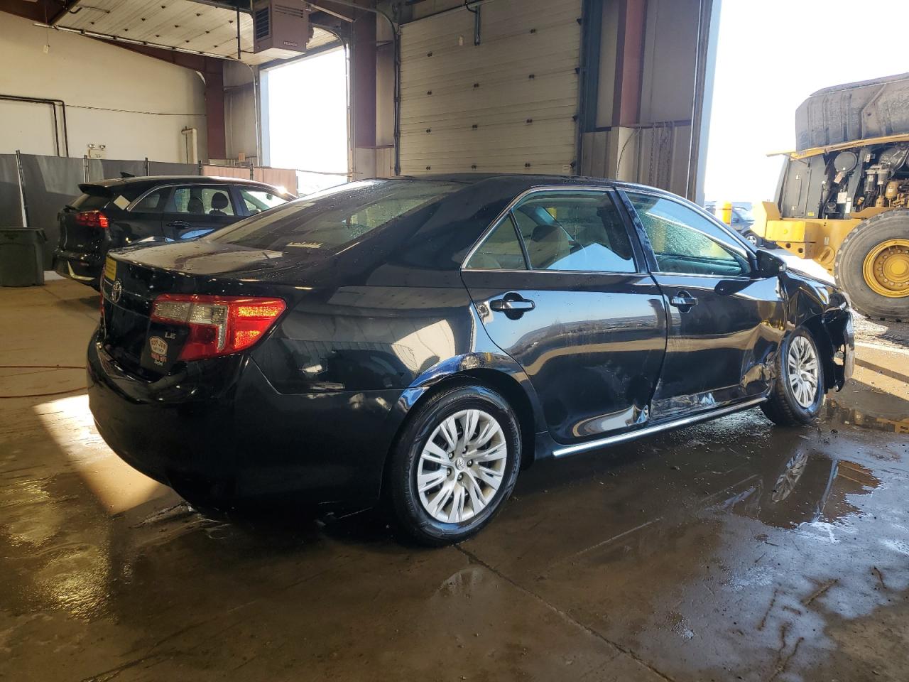 2014 Toyota Camry - Image 3
