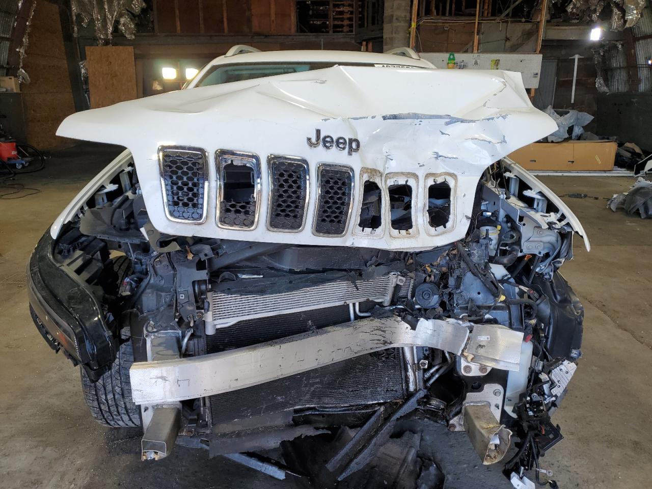 2019 Jeep Grand Cherokee - Image 5