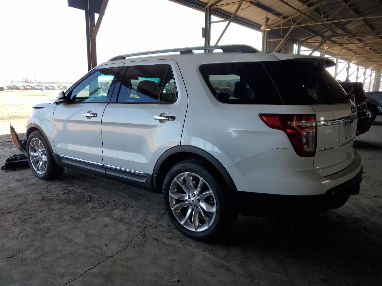 2014 Ford Explorer - Image 2