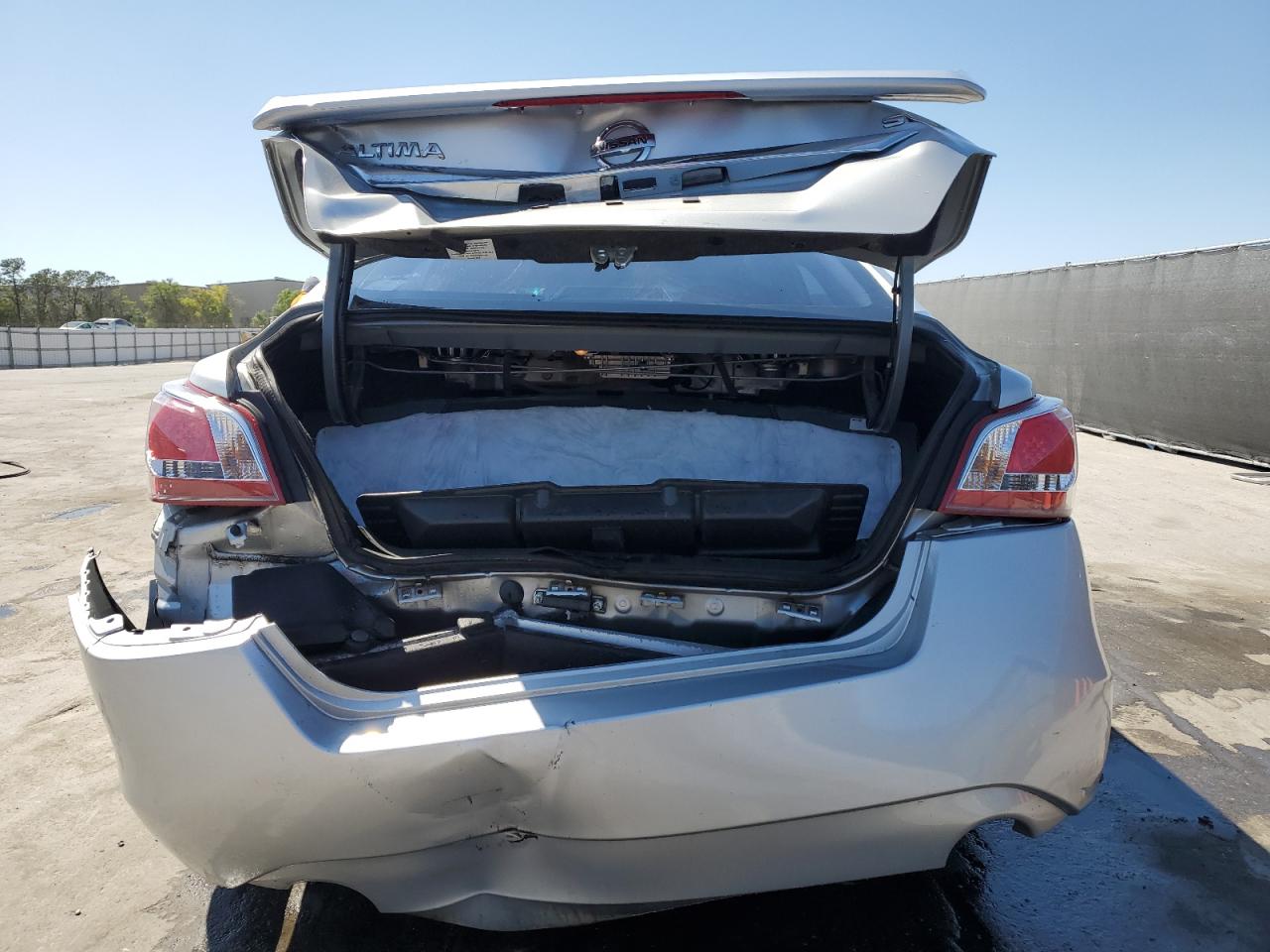 2013 Nissan Altima - Image 6