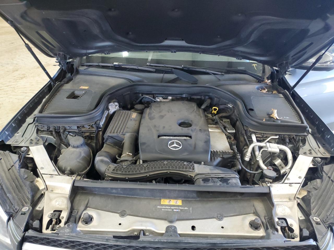 2016 Mercedes-Benz GLC - Image 12