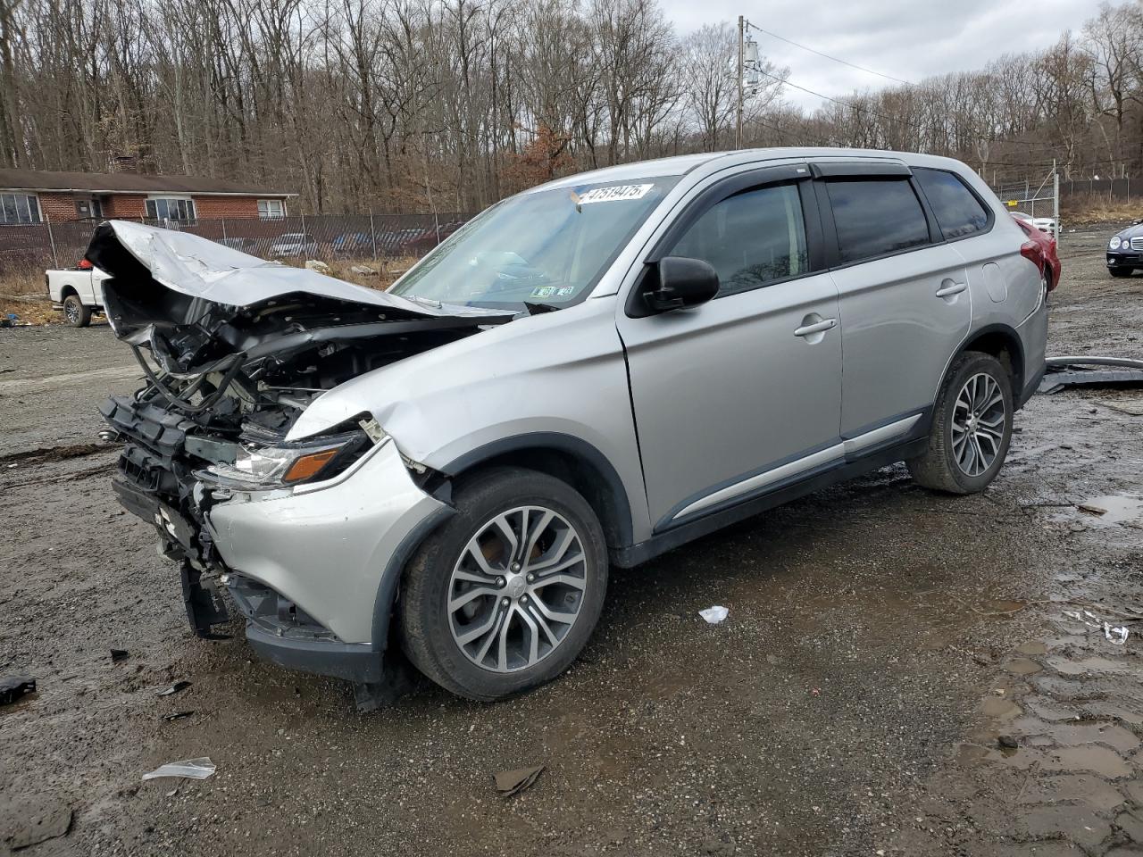 2018 Mitsubishi Outlander - Image 1