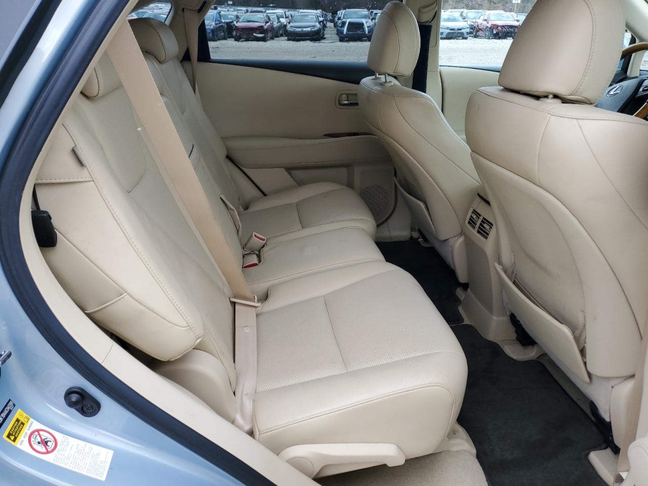 2010 Lexus RX - Image 10