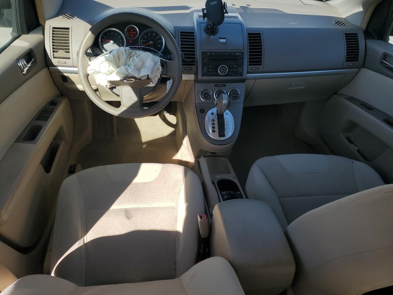 2010 Nissan Sentra - Image 8