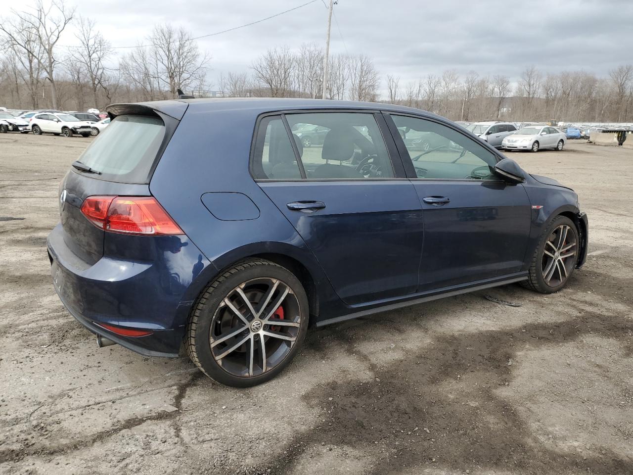 2017 Volkswagen GTI - Image 3