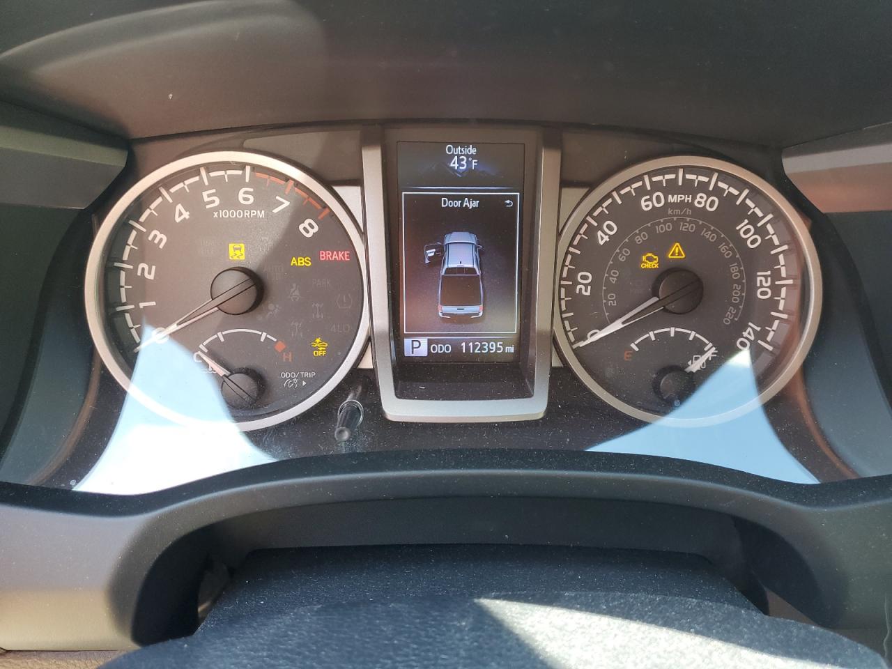 2018 Toyota Tacoma - Image 9