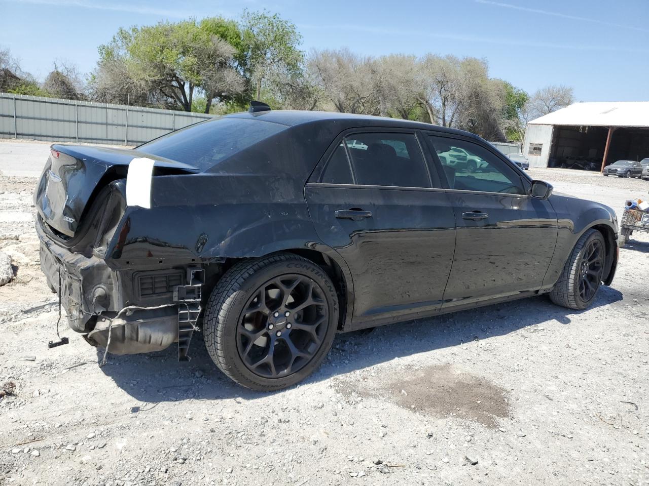 2019 Chrysler 300 - Image 3