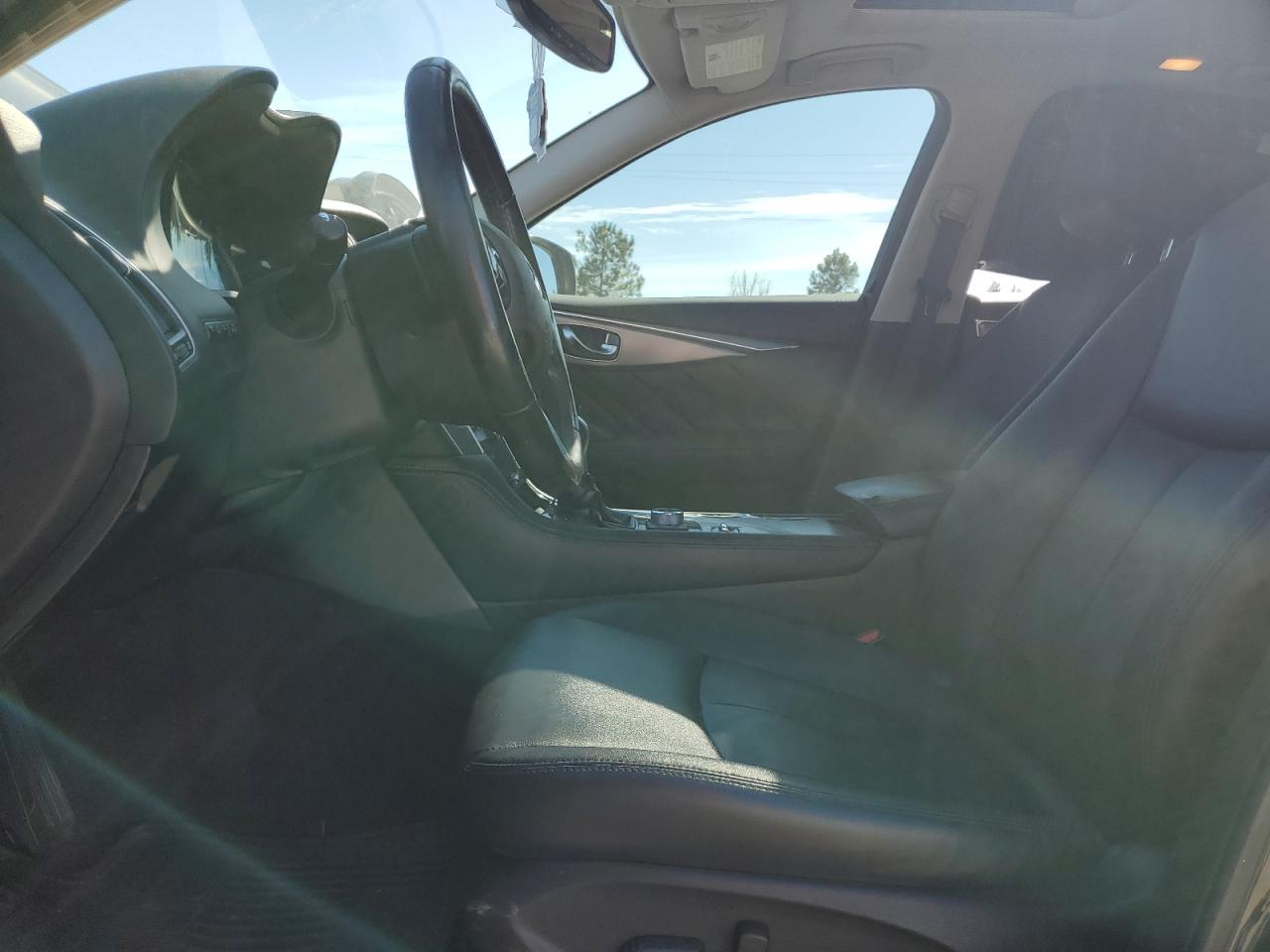 2015 Infiniti Q50 - Image 7