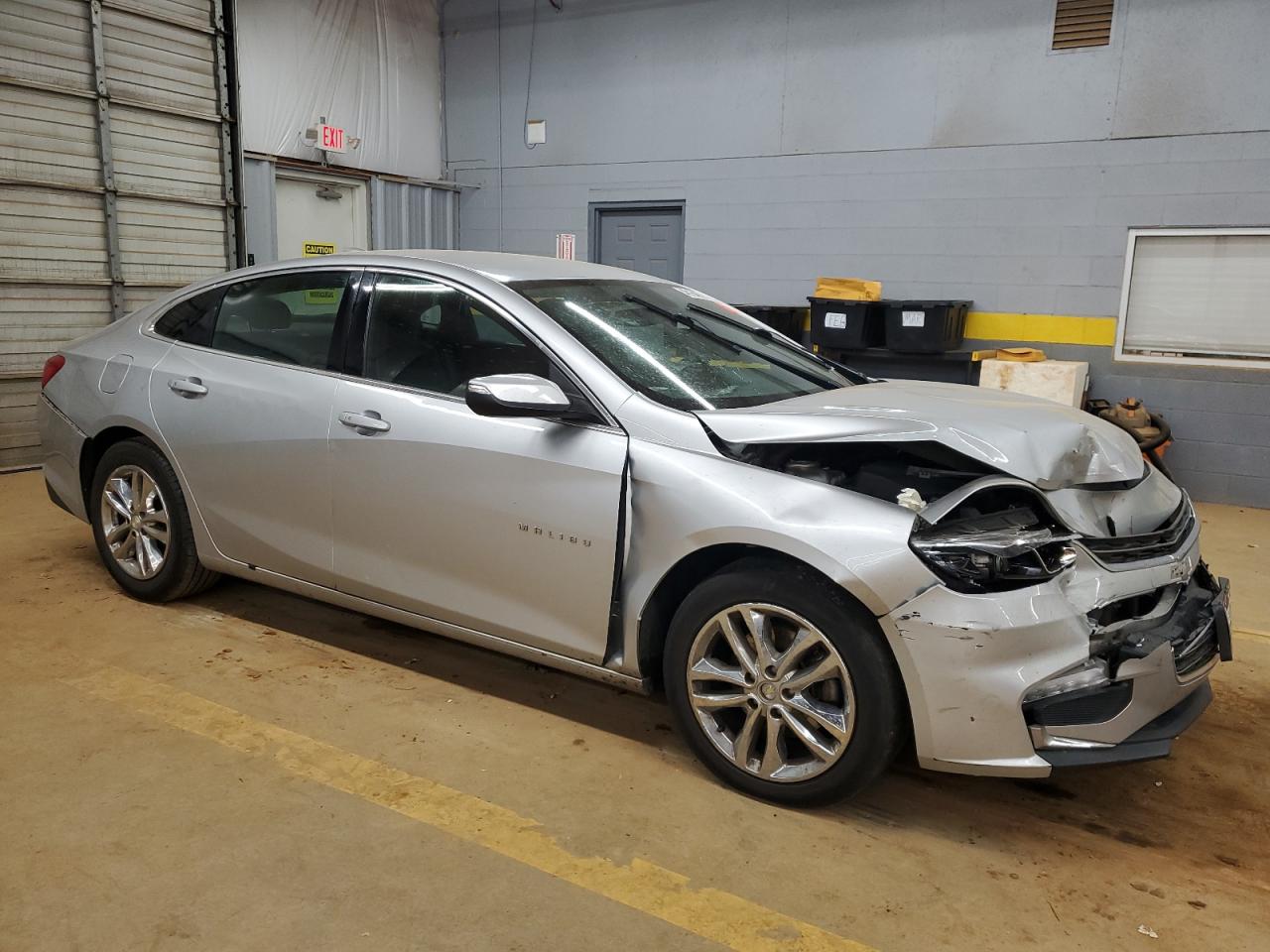 2016 Chevrolet Malibu - Image 4