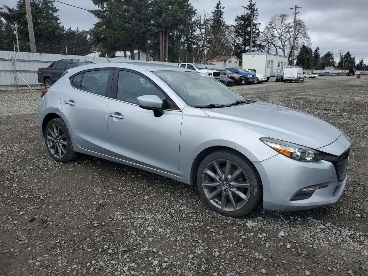 2018 Mazda 3 - Image 4