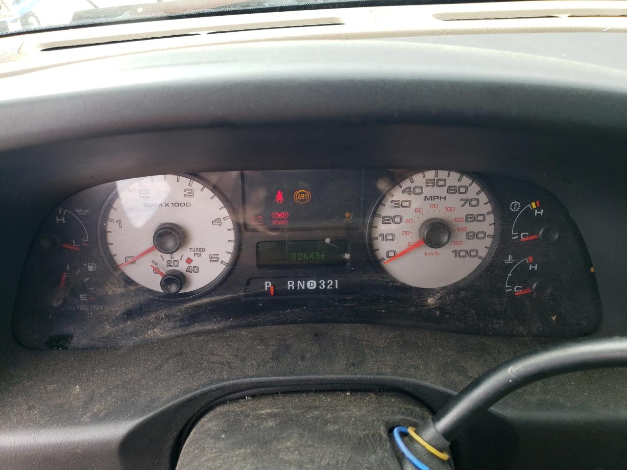 2006 Ford F250 - Image 9