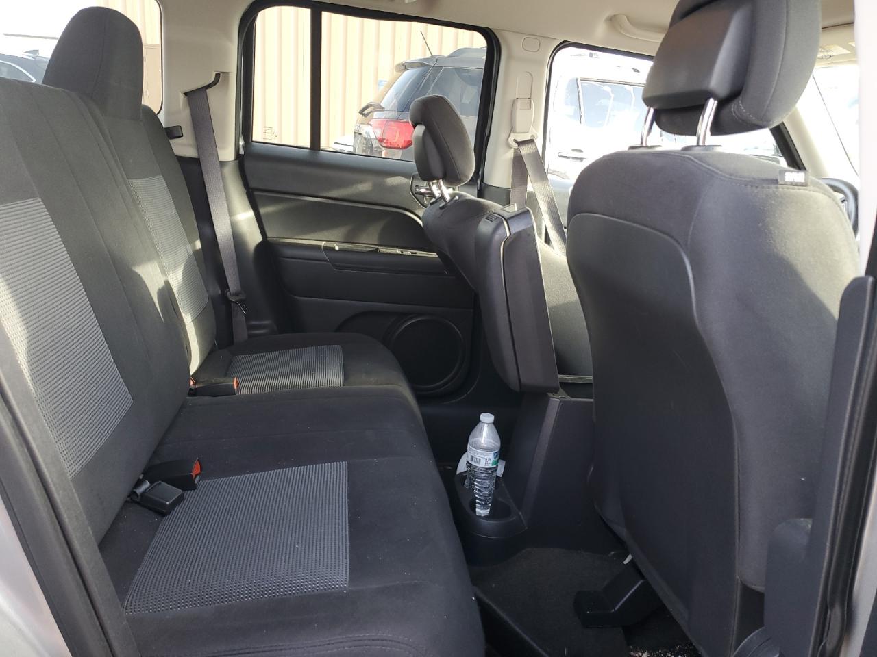 2016 Jeep Liberty (Patriot) - Image 11