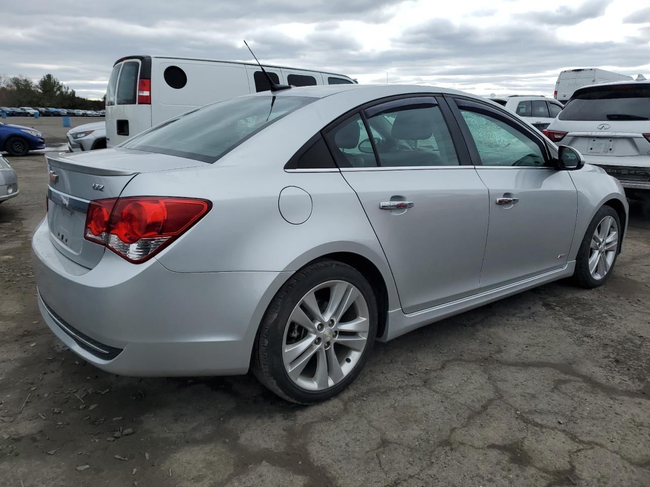 2014 Chevrolet Cruze - Image 3