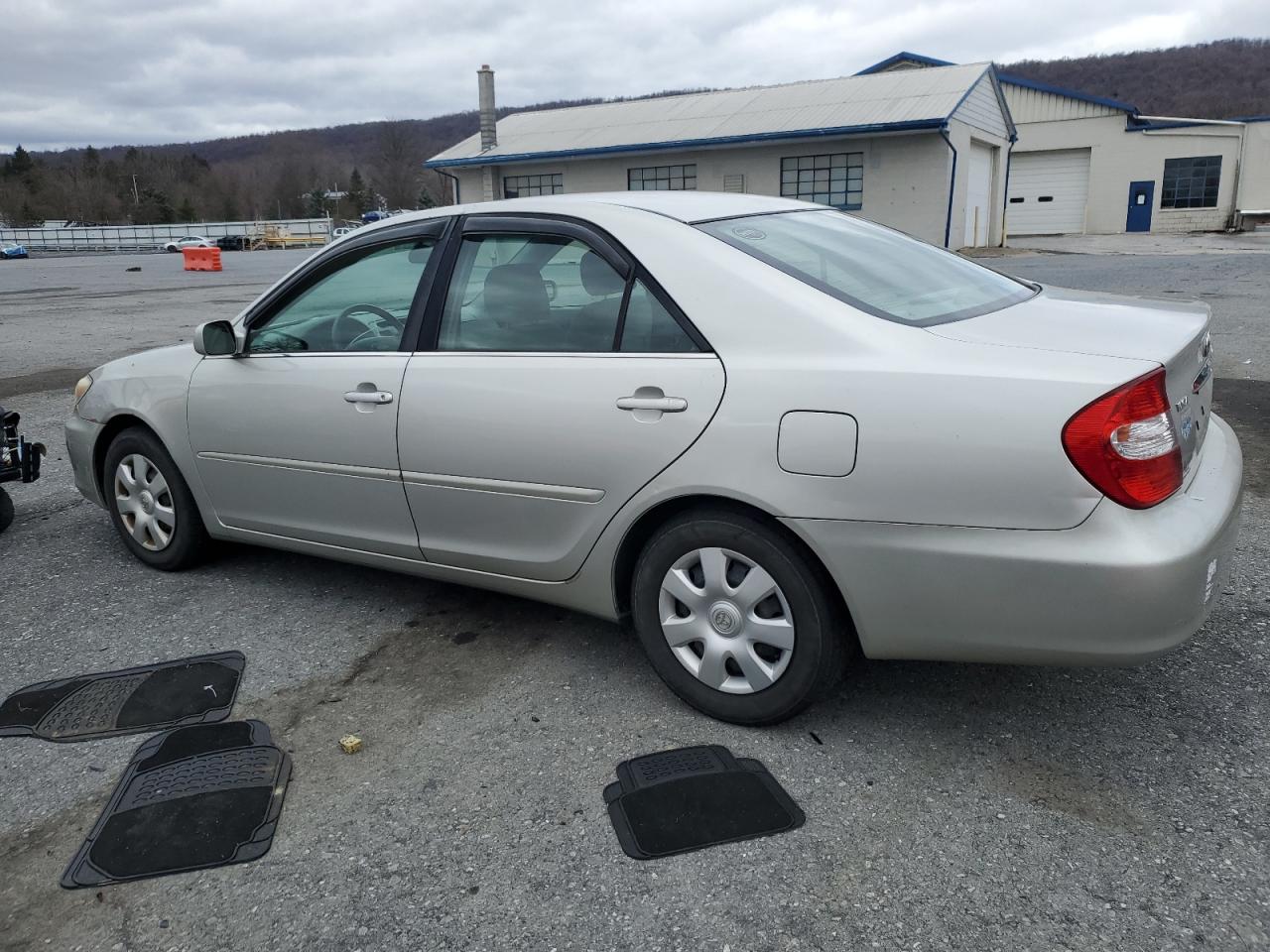 2004 Toyota Camry - Image 2
