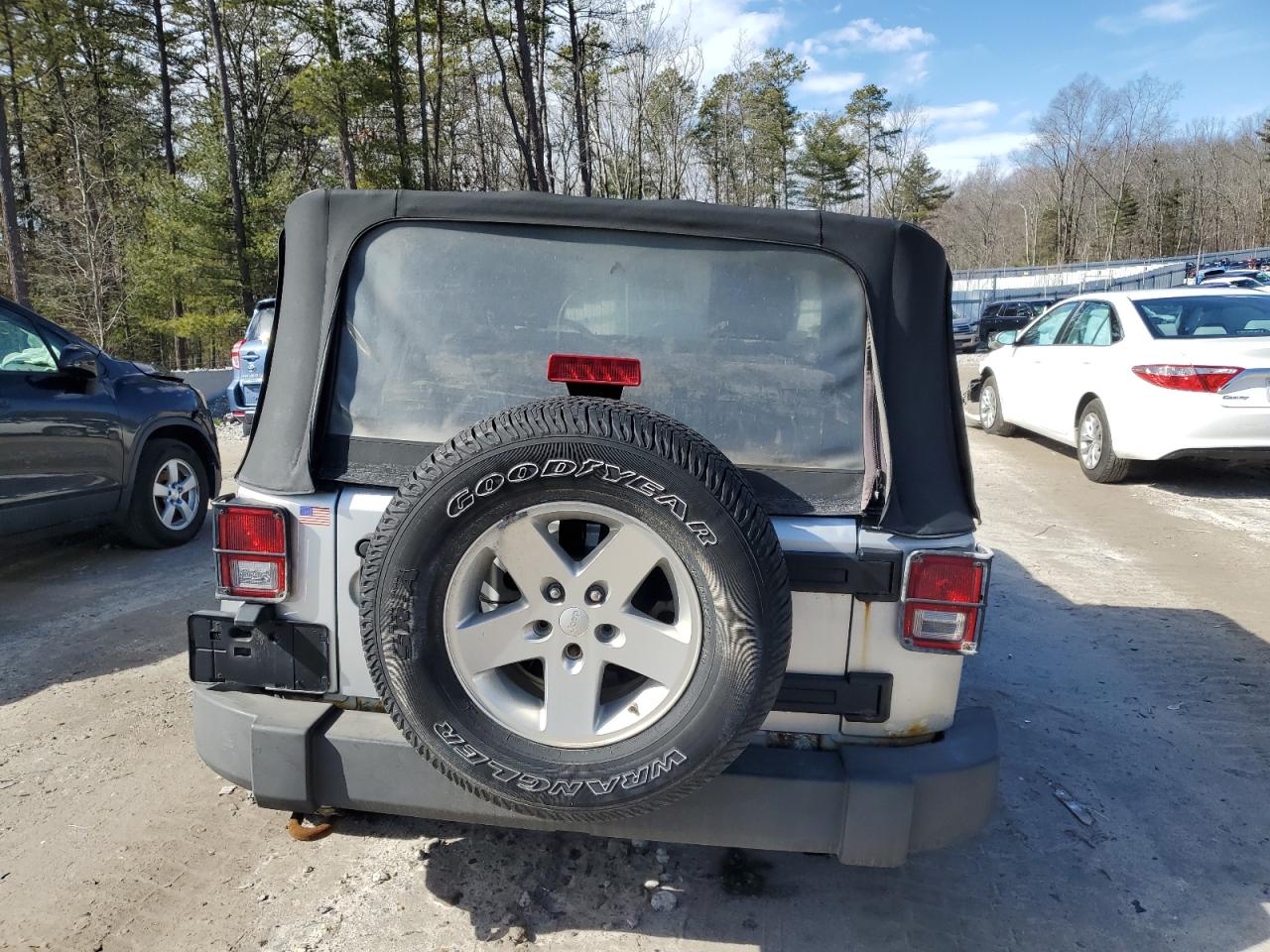 2010 Jeep Wrangler - Image 6