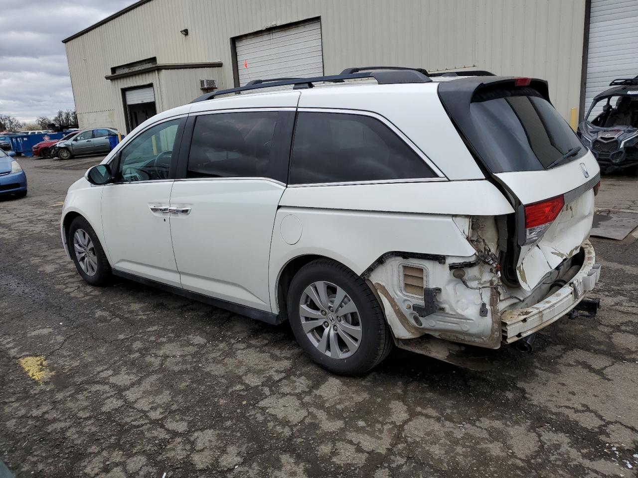 2014 Honda Odyssey - Image 2
