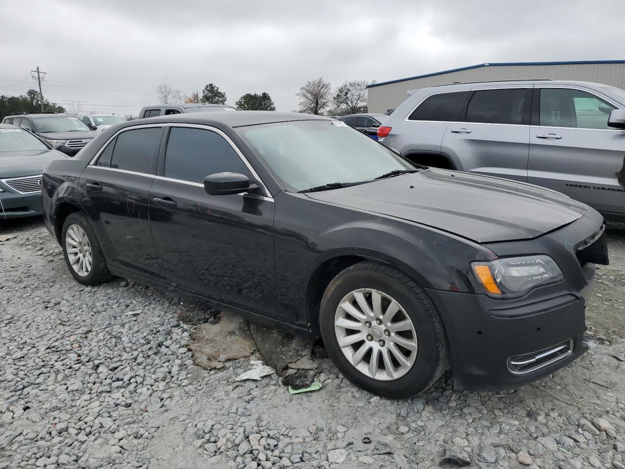 2013 Chrysler 300 - Image 4