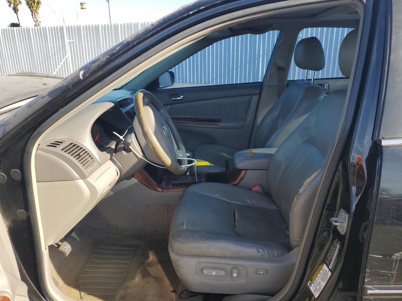 2005 Toyota Camry Le VIN: 4T1BF32K65U105497 Lot: 50444505