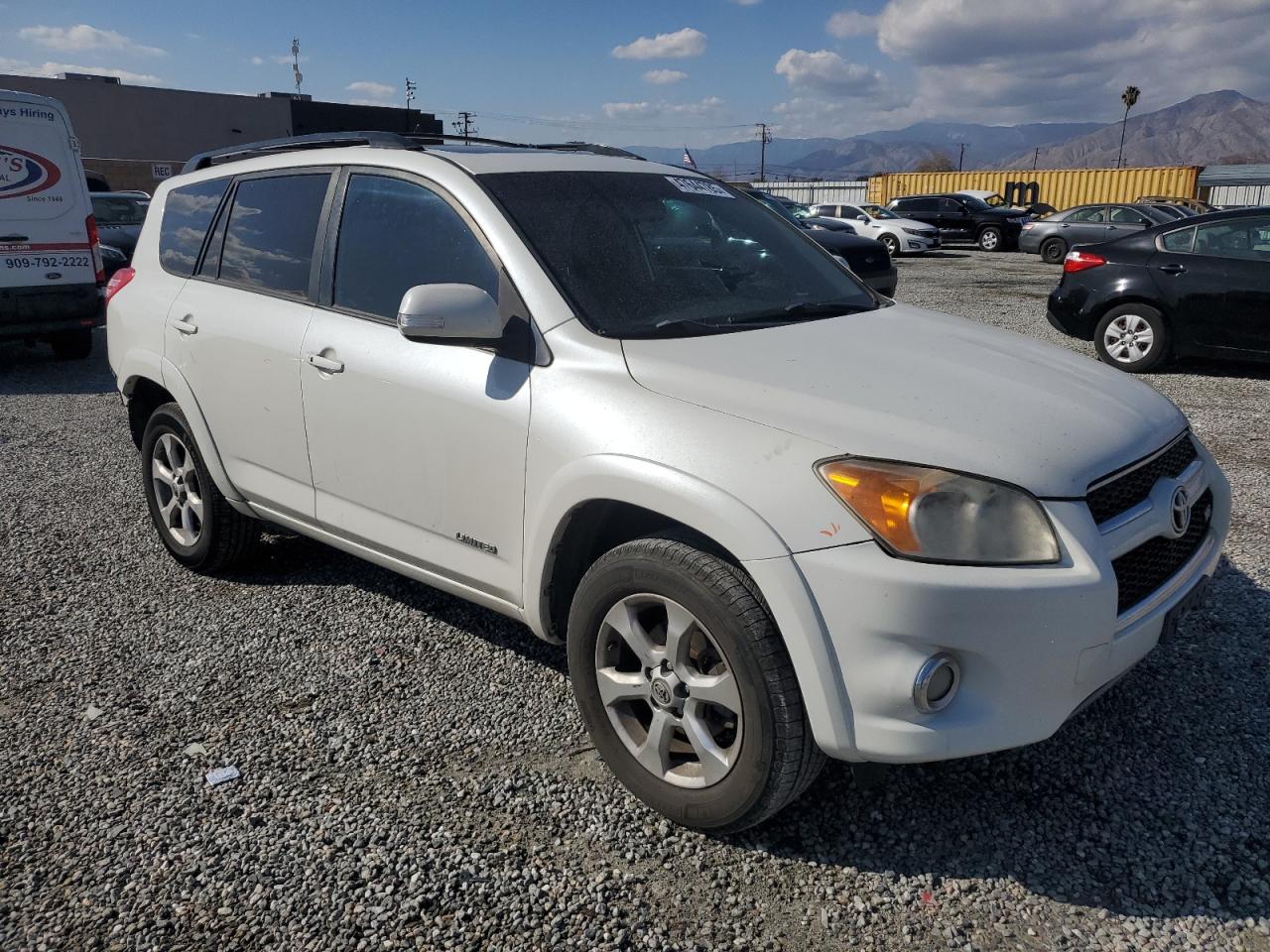 2010 Toyota RAV 4 - Image 4