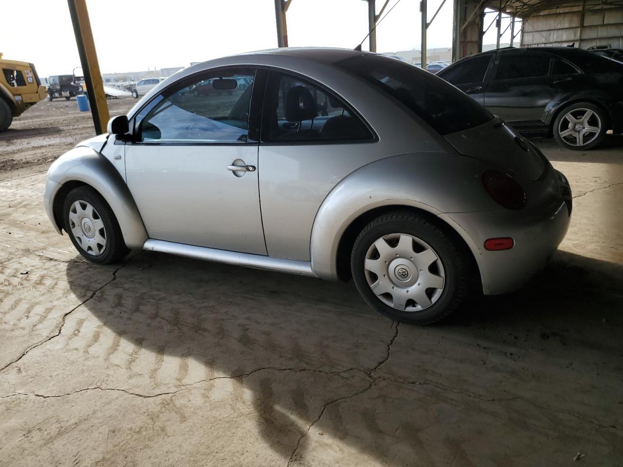 2000 Volkswagen Beetle - Image 2
