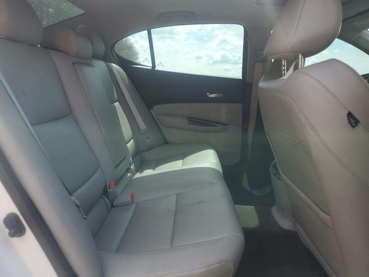 2016 Acura TLX - Image 10