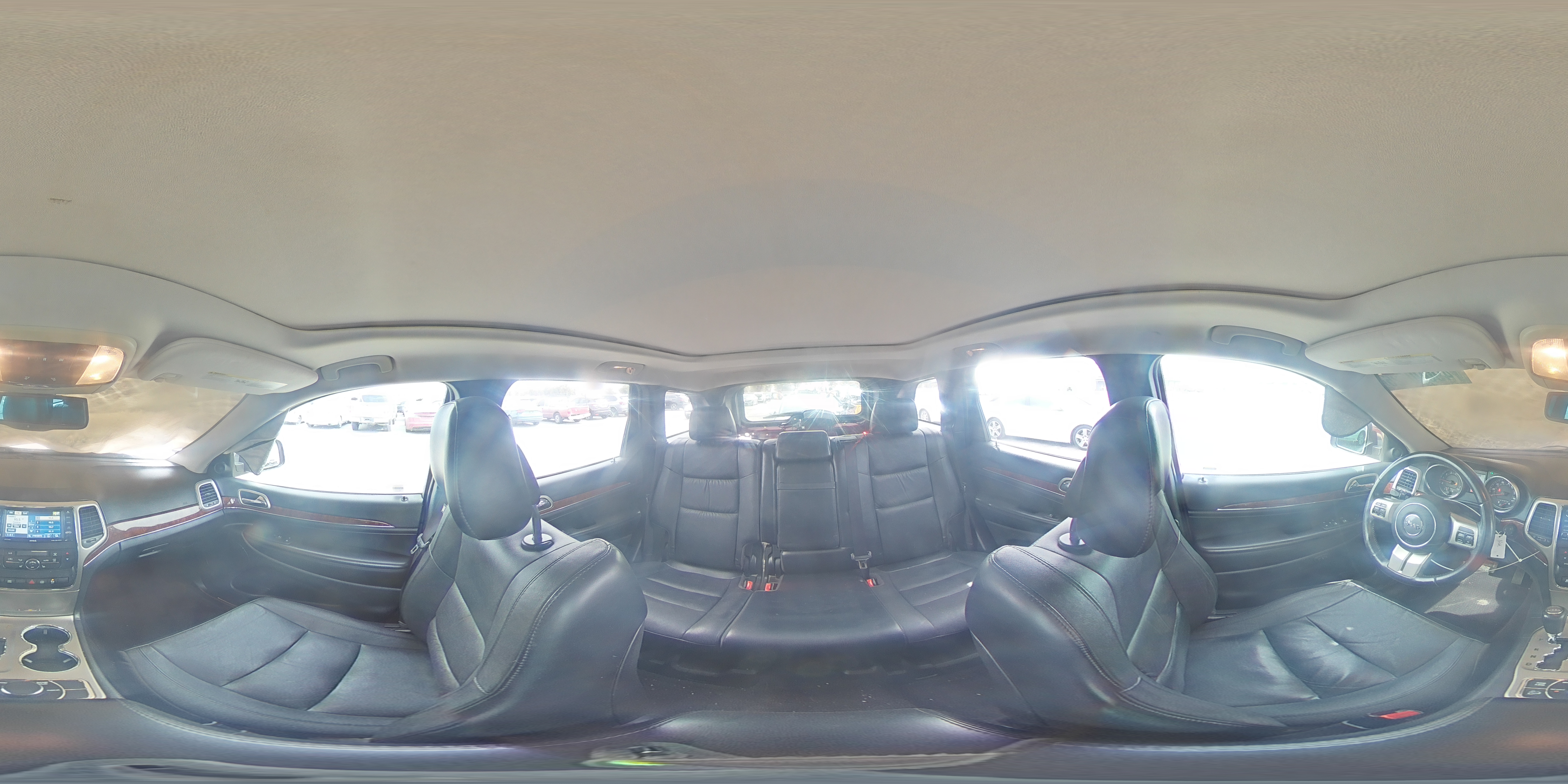 2012 Jeep Grand Cherokee - Image 13