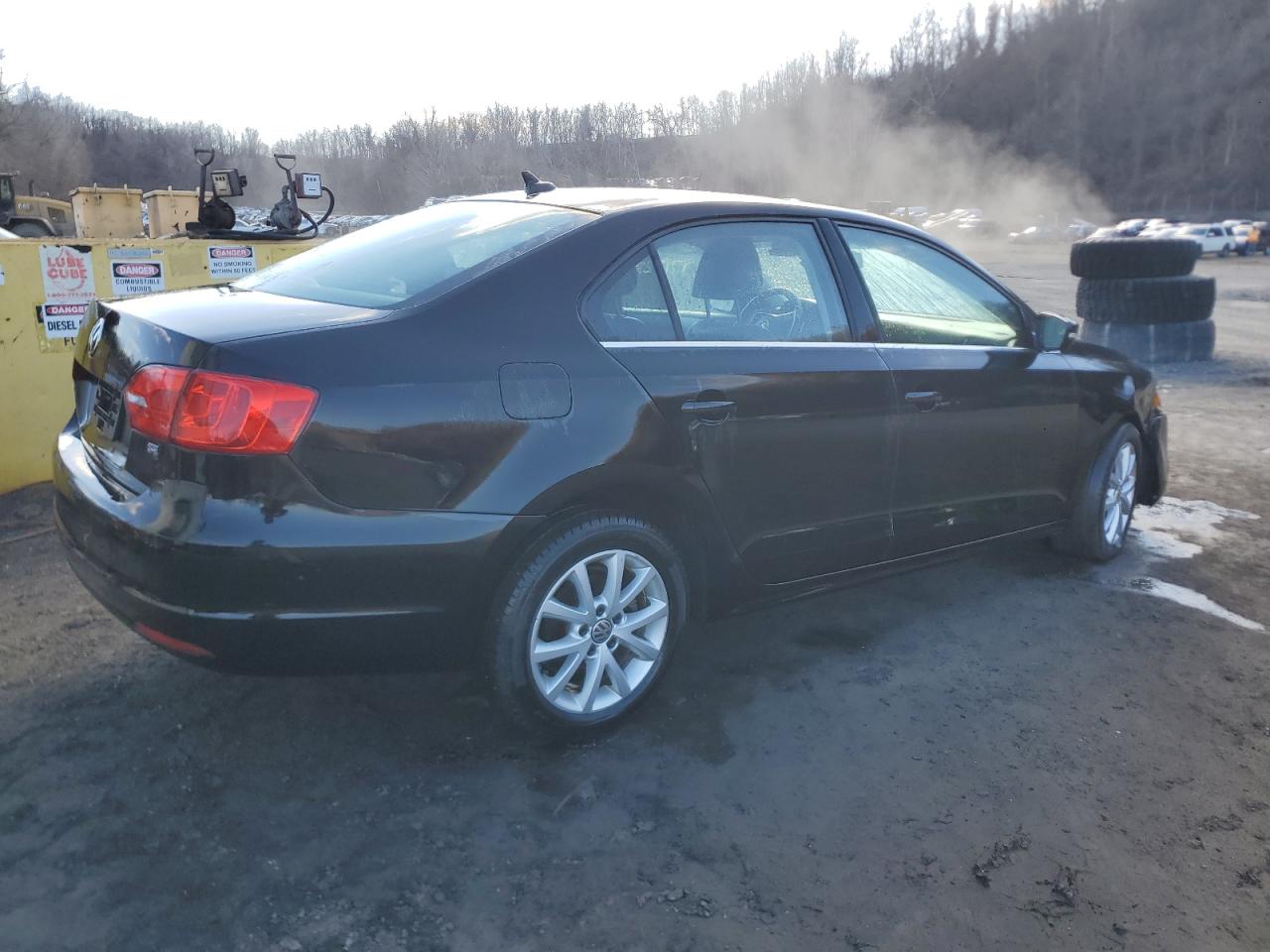 2014 Volkswagen Jetta - Image 3