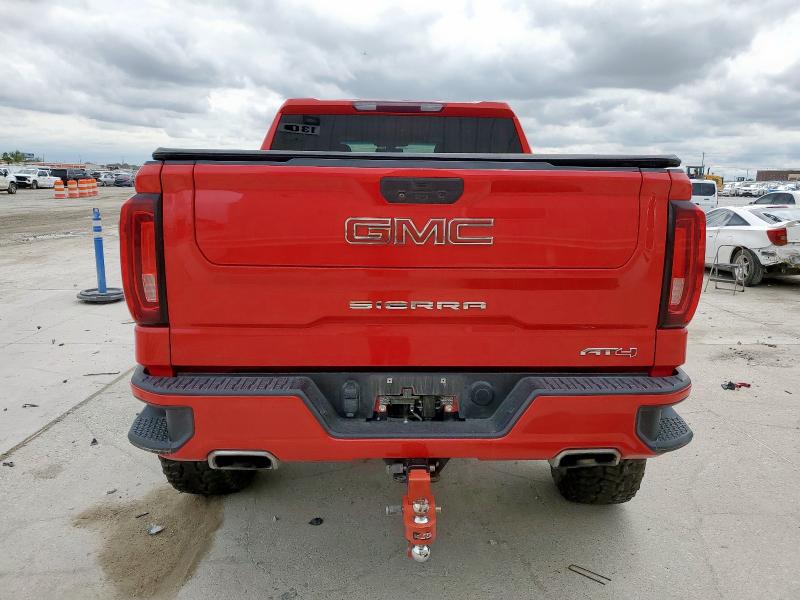 GMC SIERRA 2021 Красный