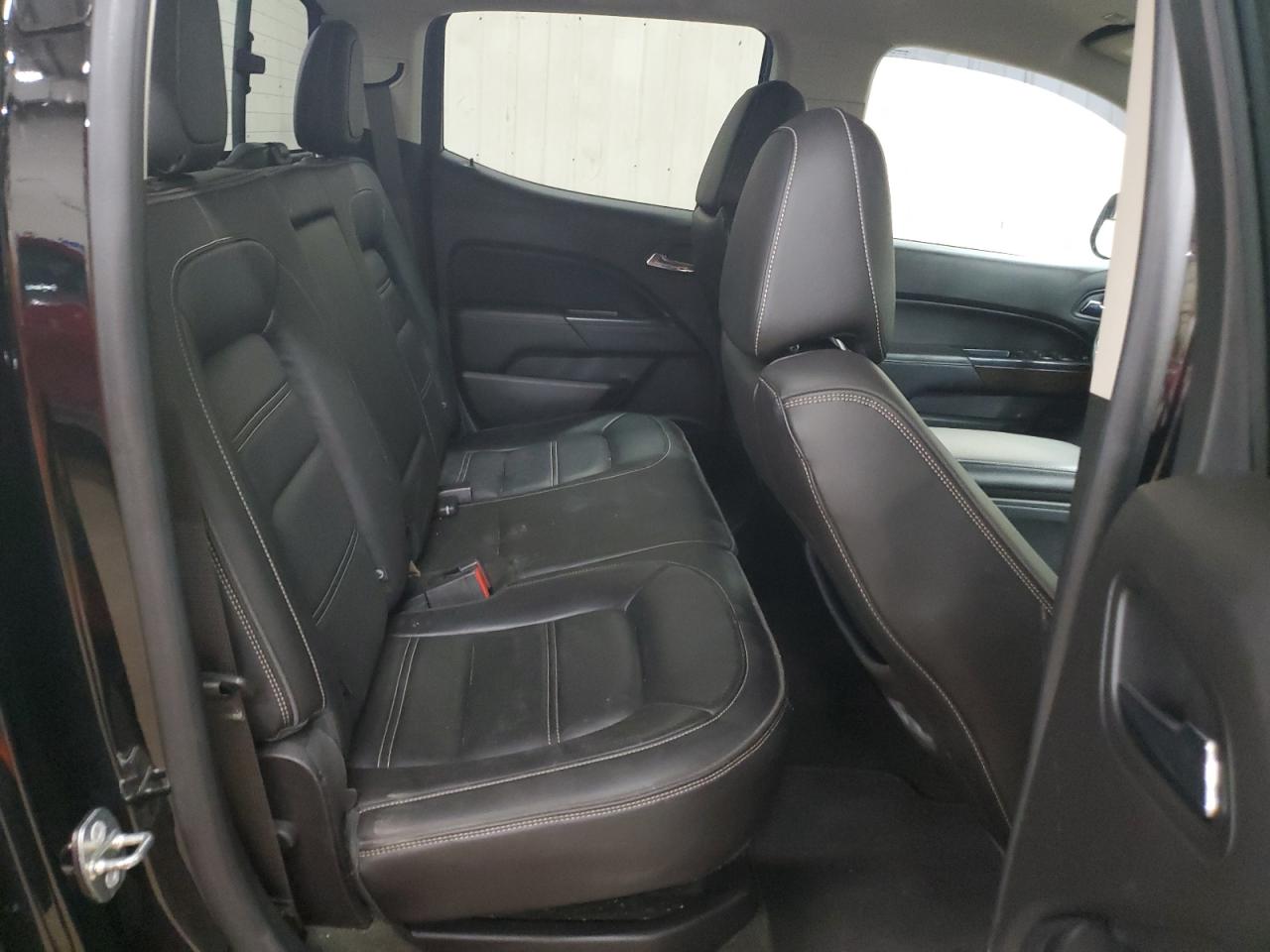 2018 GMC Canyon - Image 10