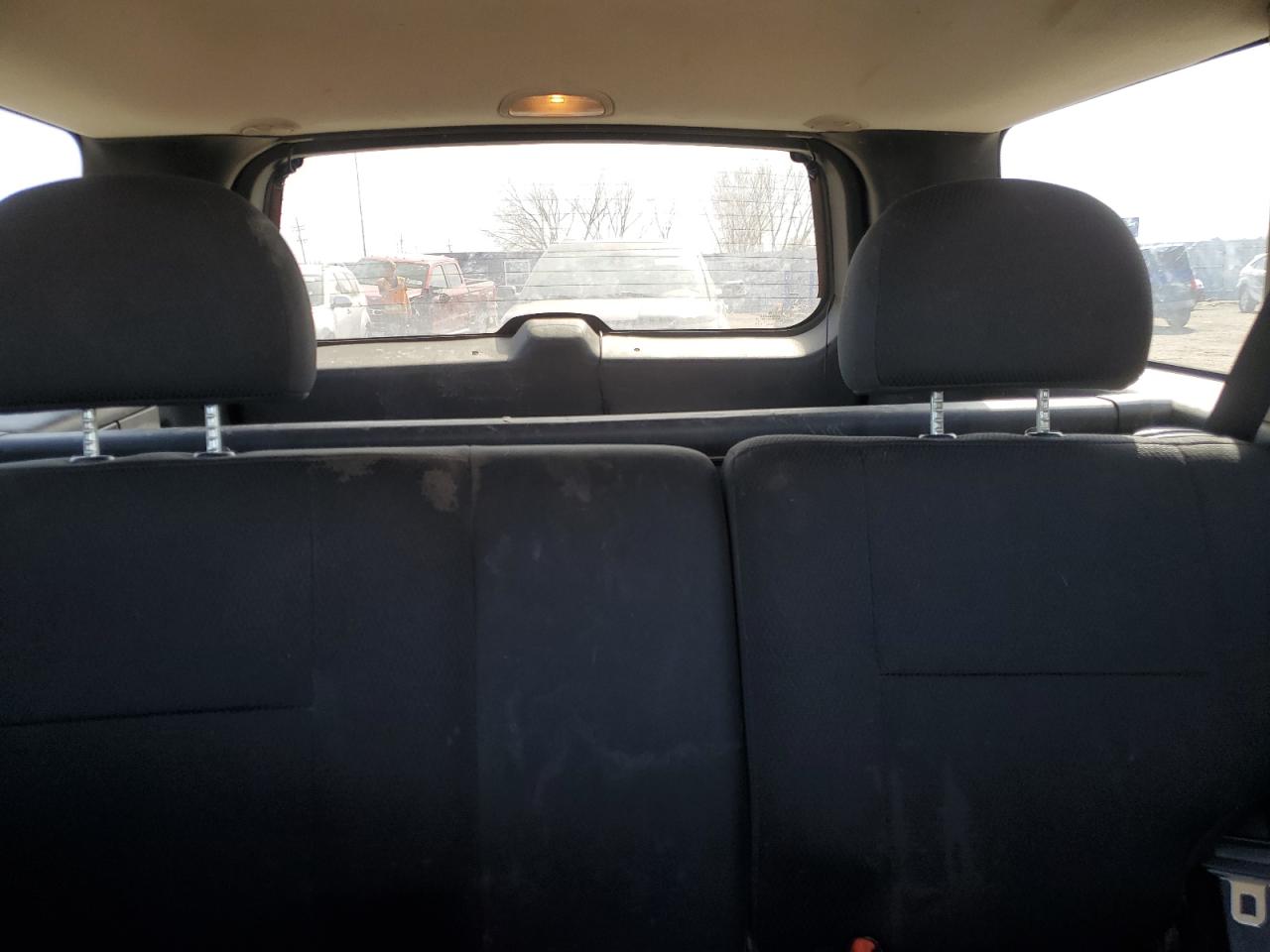 2004 Jeep Grand Cherokee - Image 10