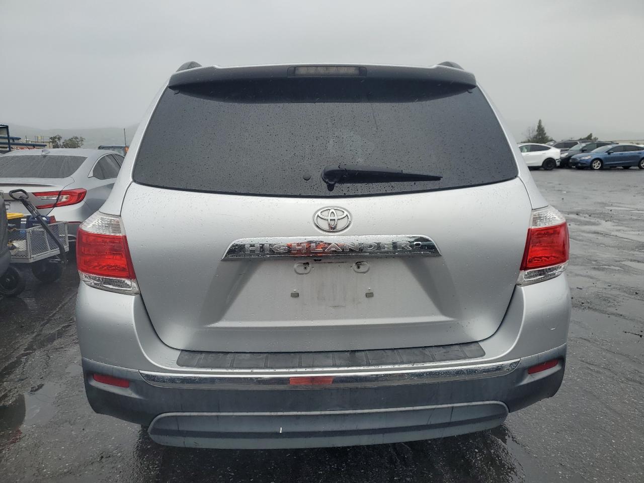 2012 Toyota Highlander - Image 6