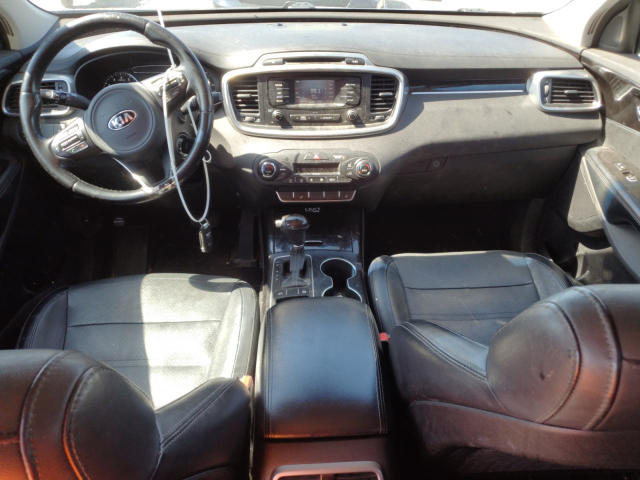2016 Kia Sorento - Image 8