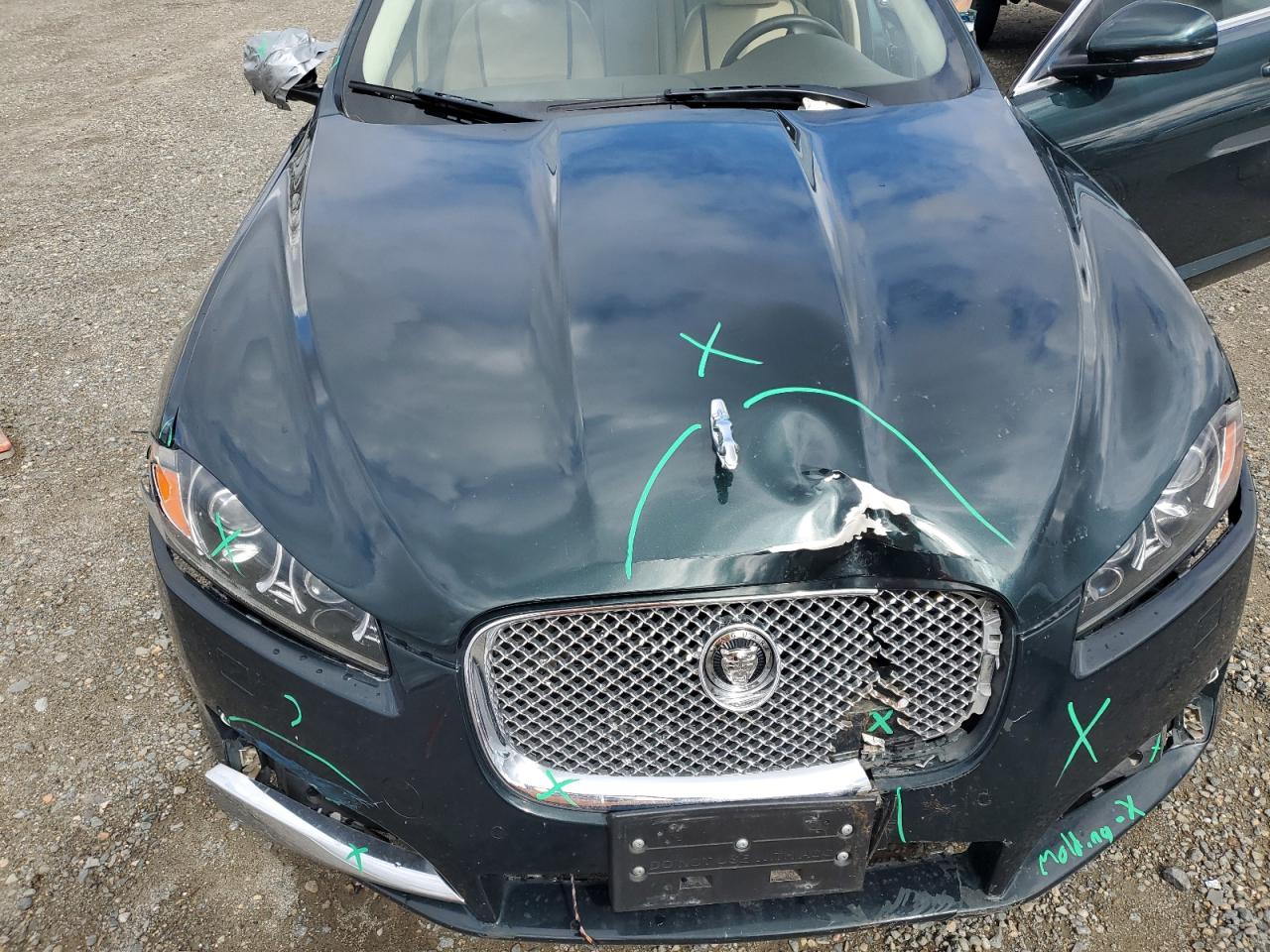 2012 Jaguar XF - Image 11