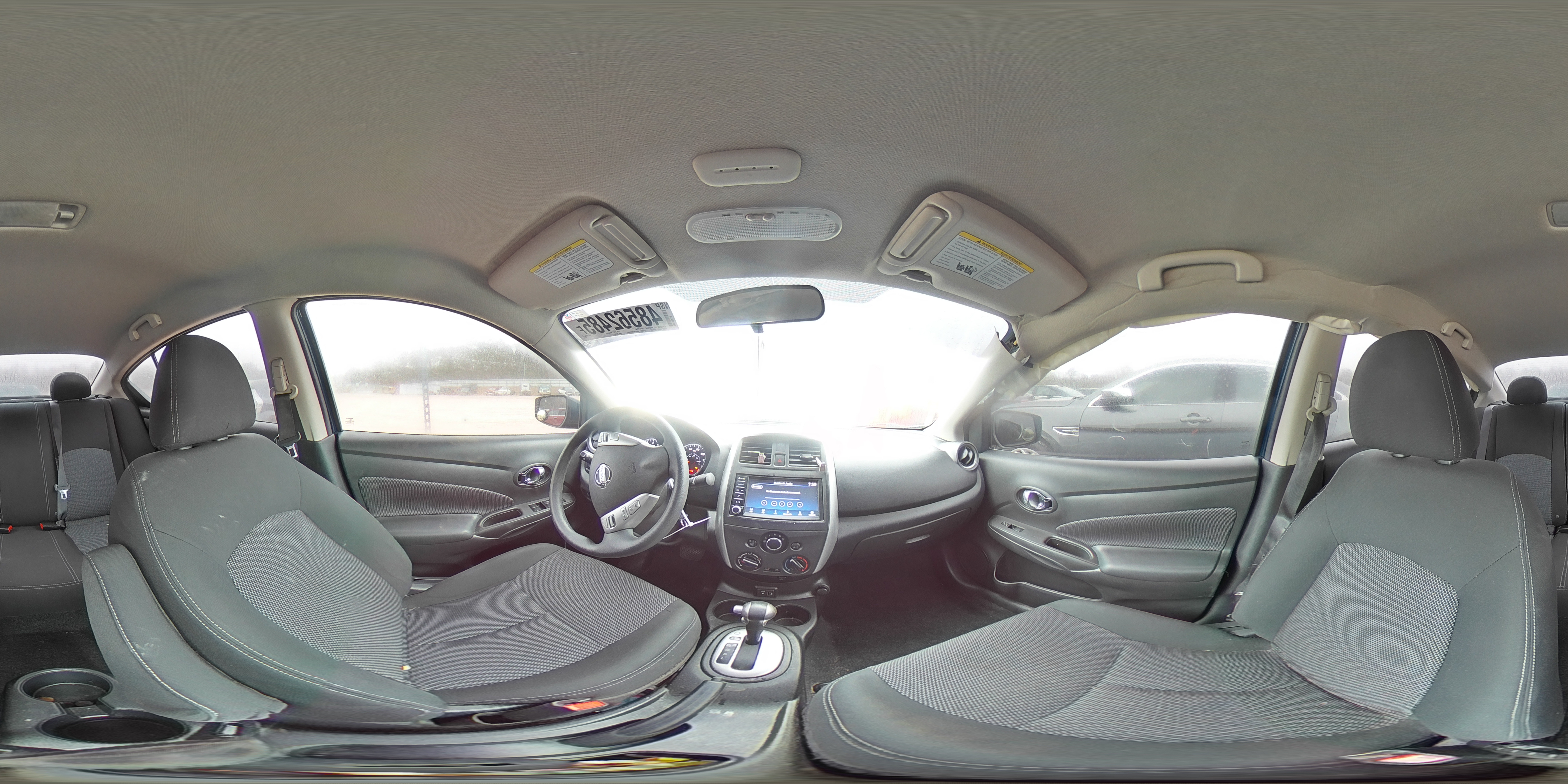 2019 Nissan Versa - Image 12