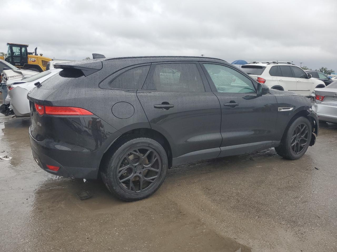 2017 Jaguar F-Pace - Image 3