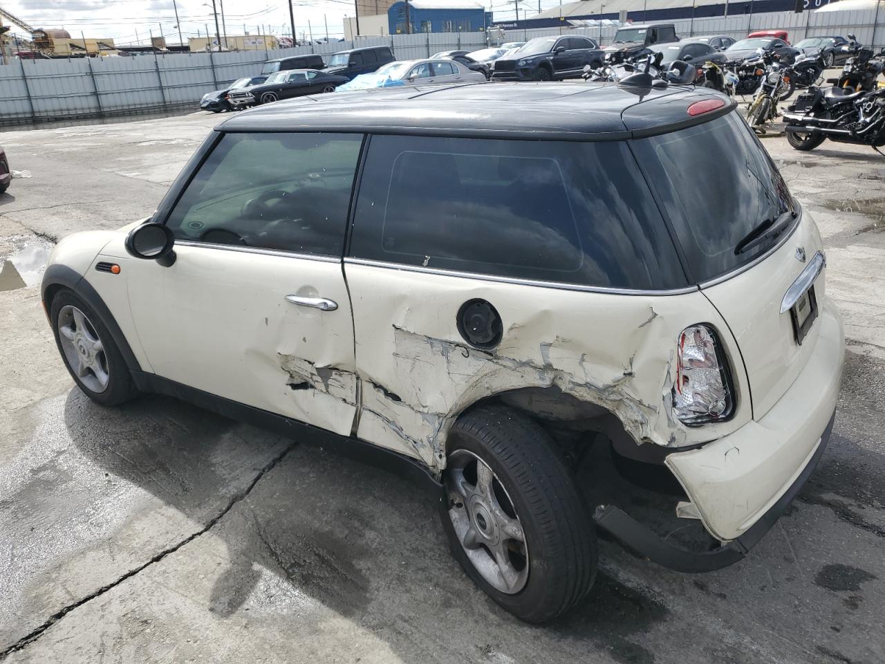 2006 MINI Cooper - Image 2