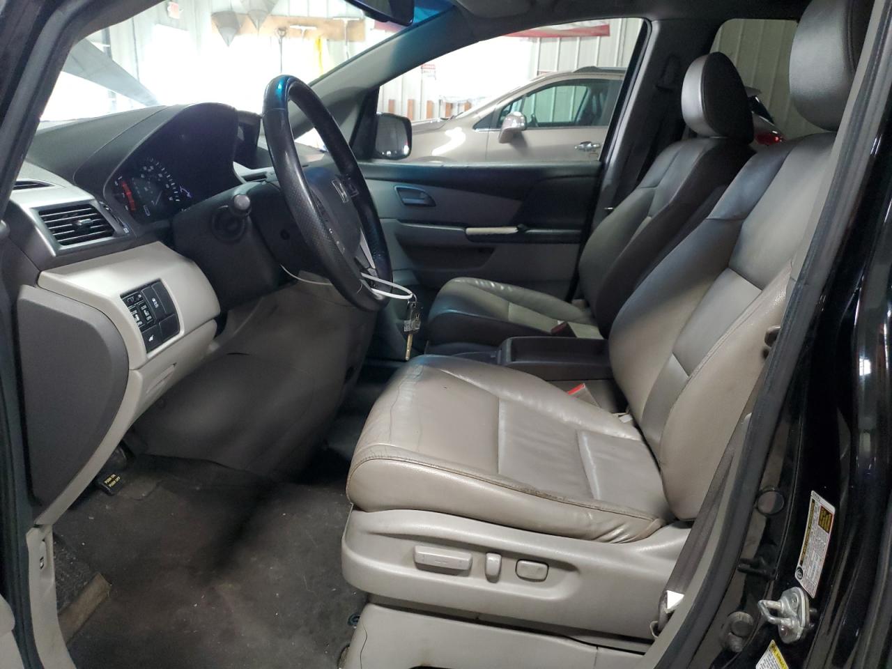 2011 Honda Odyssey - Image 7