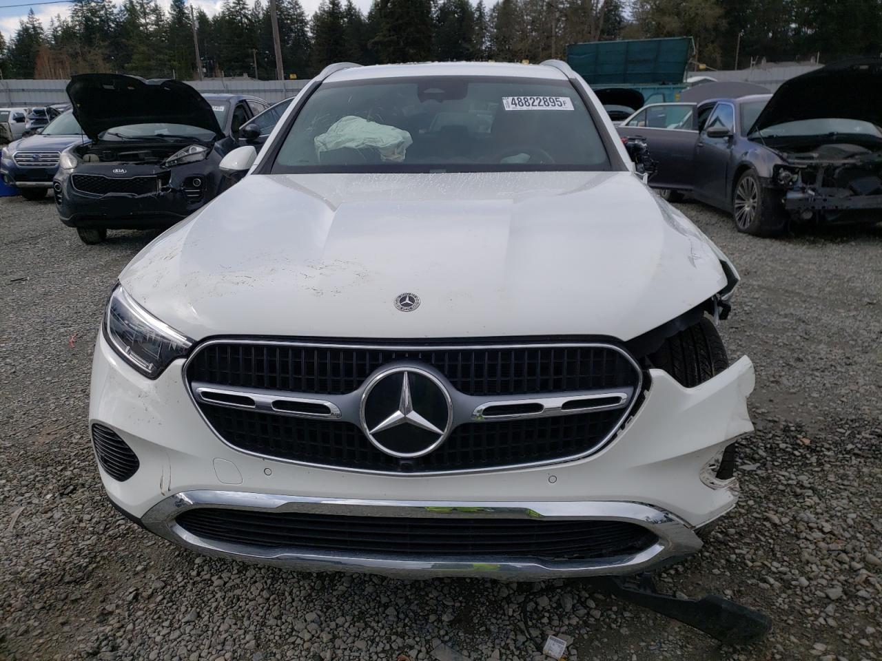 2024 Mercedes-Benz GLC - Image 5