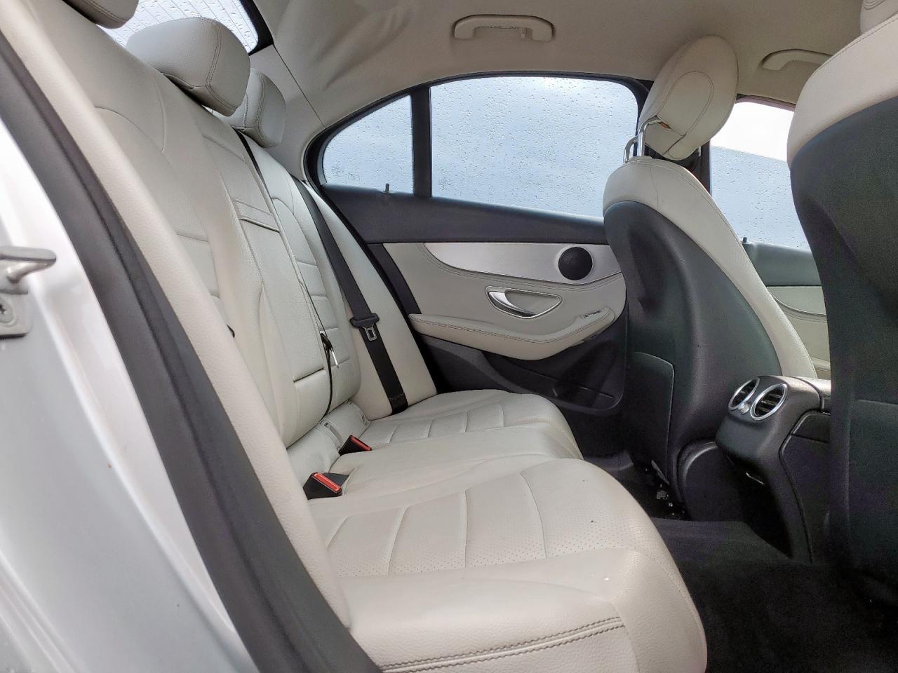 2016 Mercedes-Benz C-klasse - Image 10