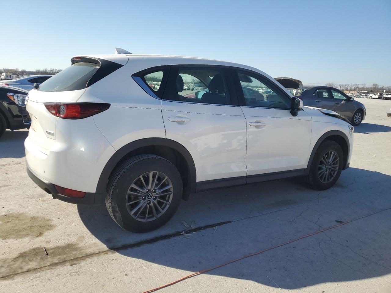 2017 Mazda CX-5 - Image 3