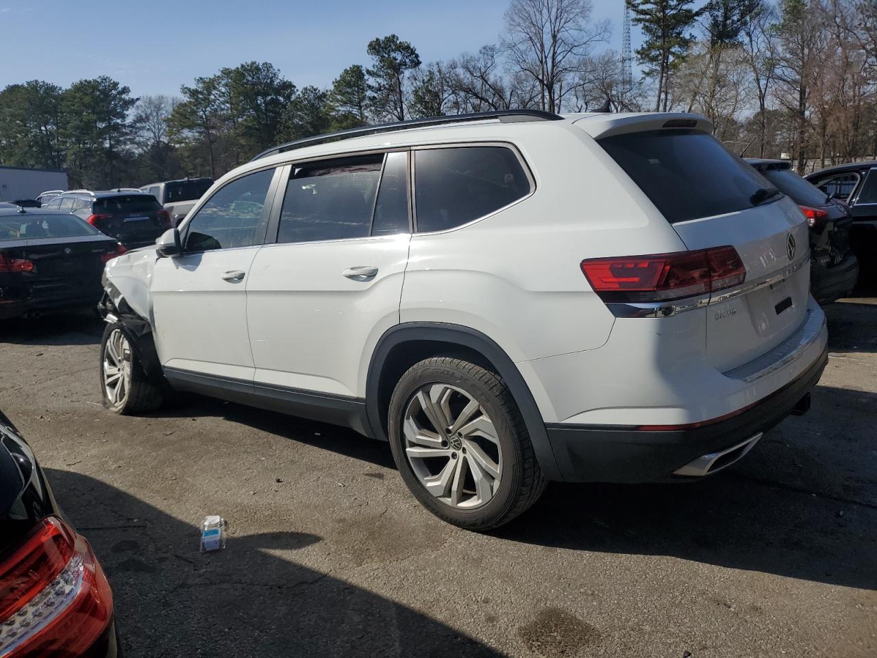 2021 Volkswagen Atlas - Image 2