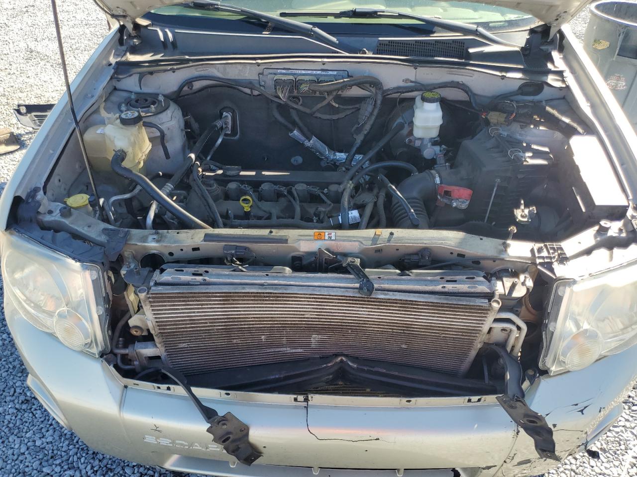 2011 Ford Escape - Image 14