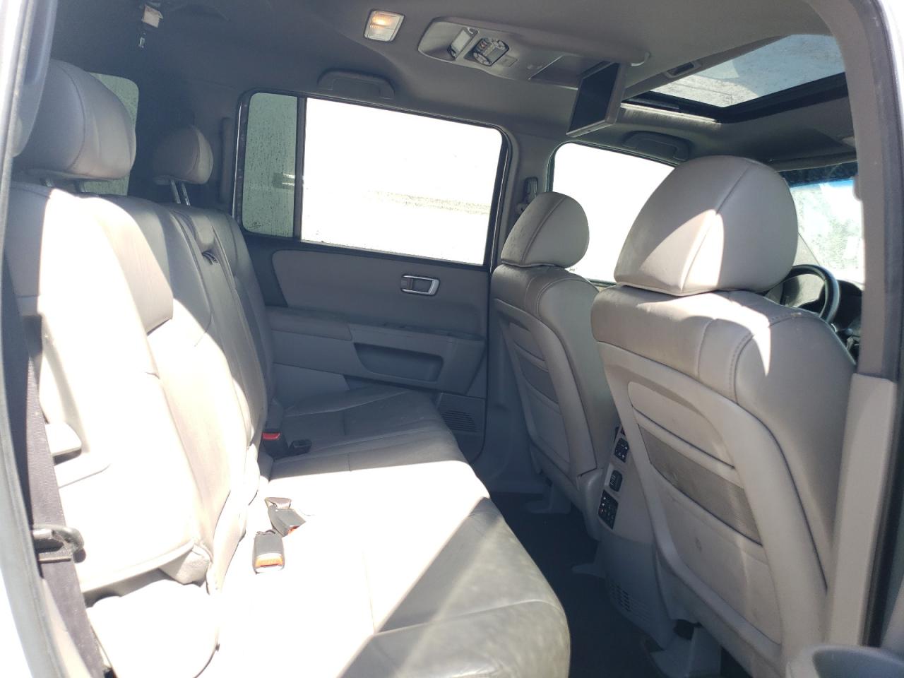 2011 Honda Pilot - Image 11