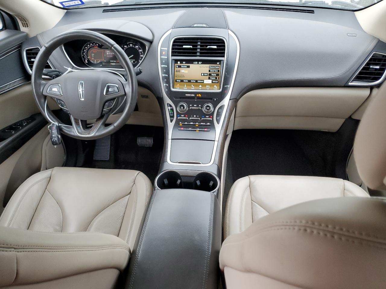 2017 Lincoln MKX - Image 8