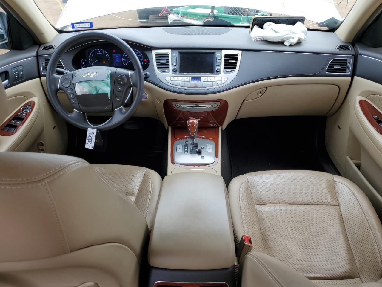 2013 Hyundai Genesis - Image 8
