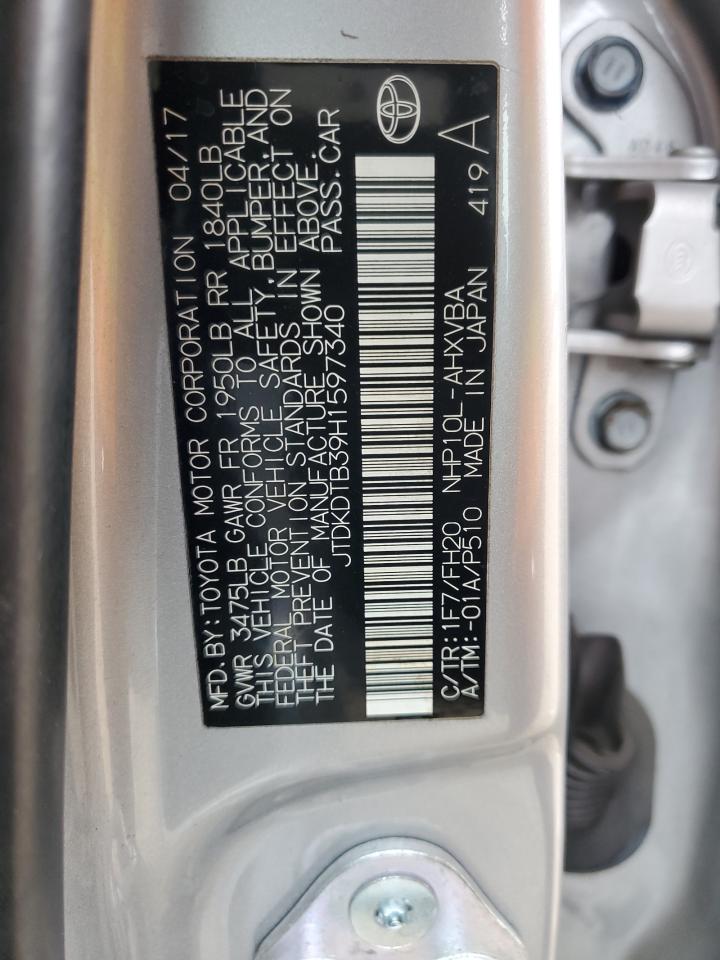 2017 Toyota Prius - Image 14