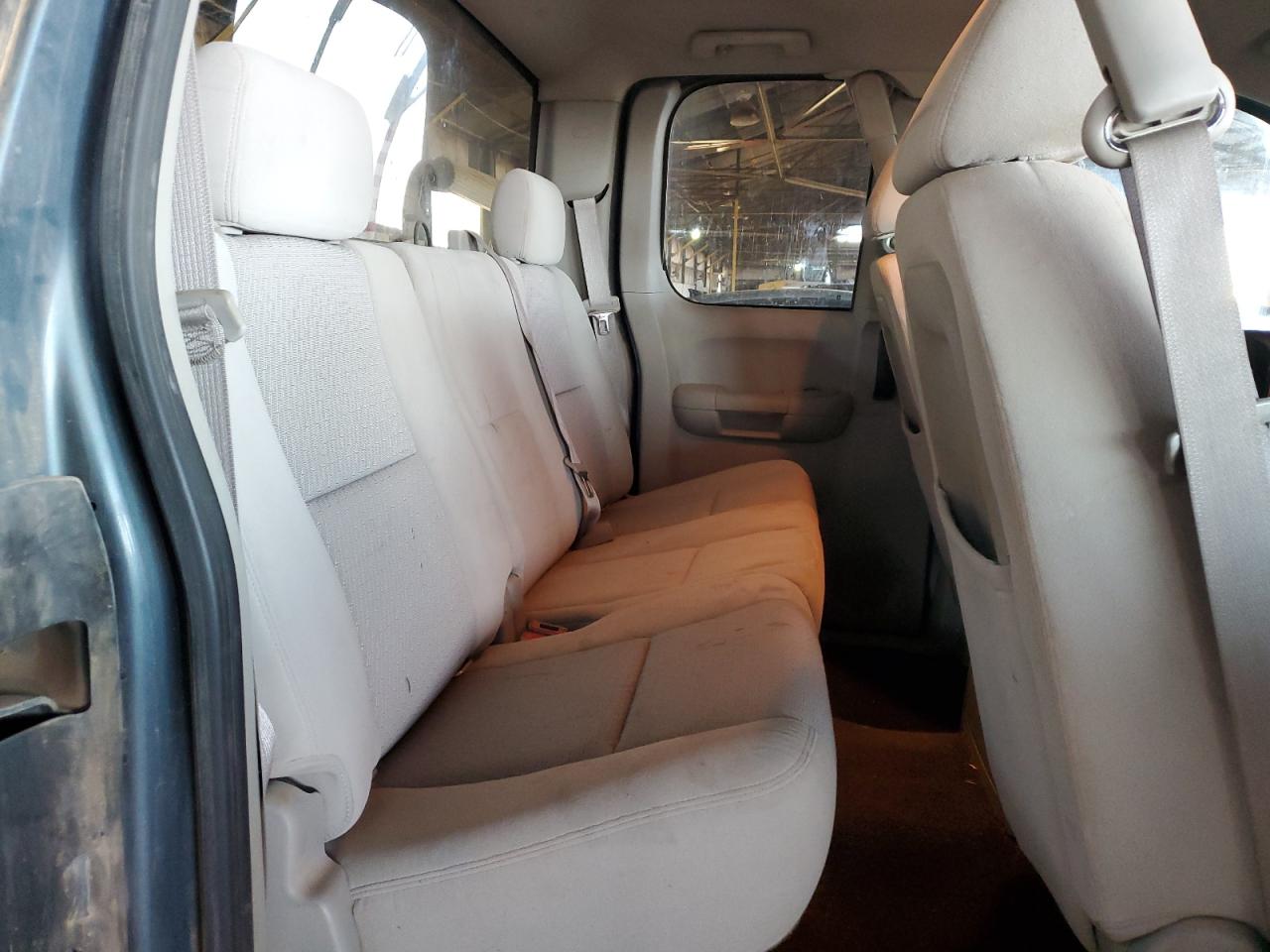 2009 Chevrolet Silverado - Image 10